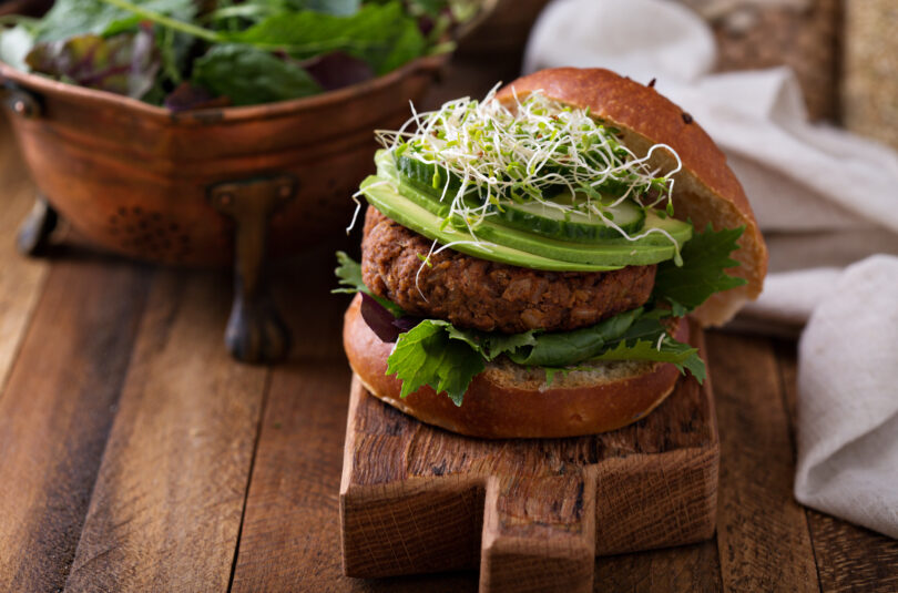 How to Host a Healthy Cookout
