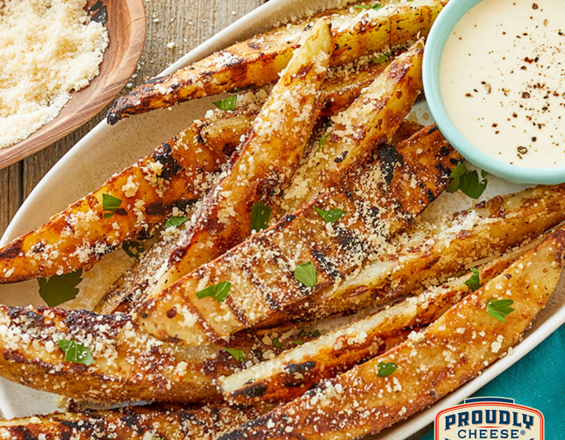 Parmesan Potato Wedges with Lemony Aioli