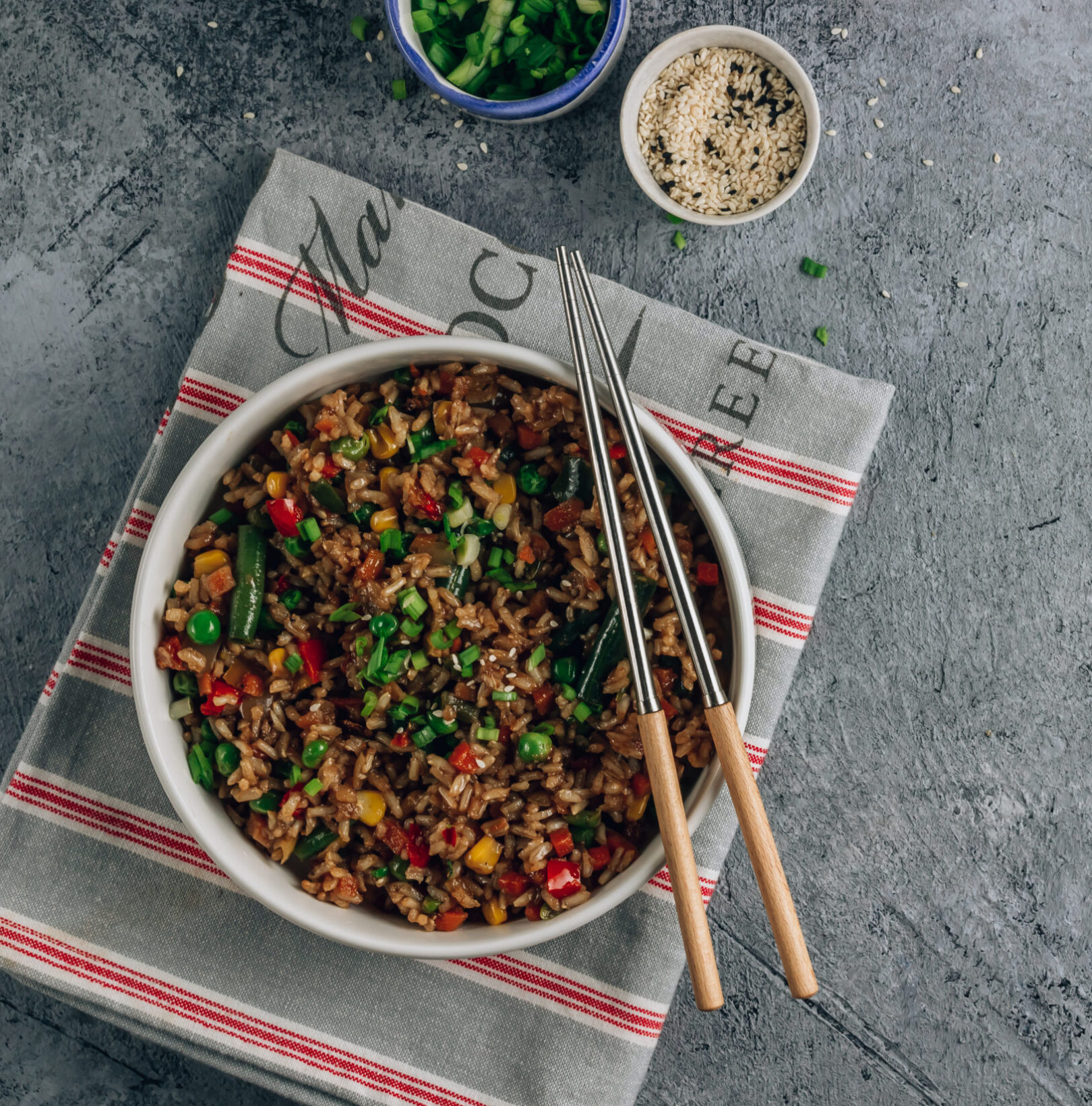 Ground Beef and Pepper Rice Bowls